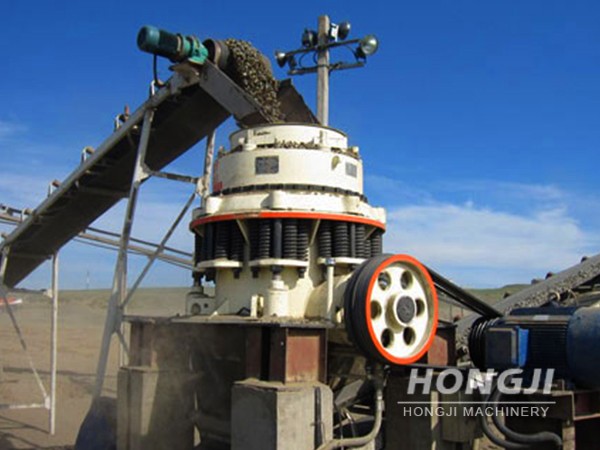 Spring cone crusher: continuous high-speed crushing, high production efficiency
